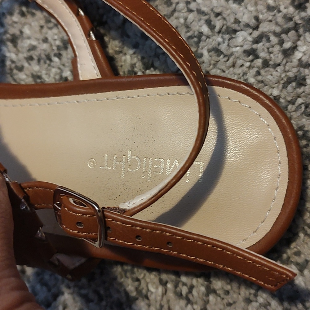 LimeLight Sandals - Picture 4 of 7